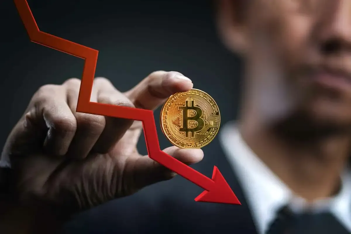 احتمال سقوط بیت کوین به 34 هزار دلار وجود دارد؟