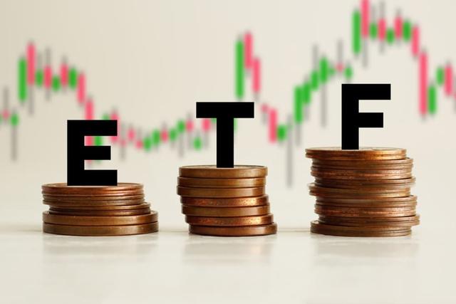 صندوق‌ قابل معامله یا ETF چیست؟ آموزش کامل و کاربردی