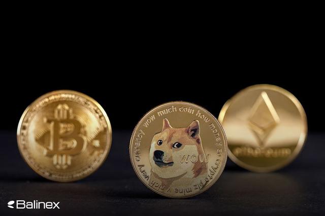 تحلیل تکنیکال بیت کوین، اتریوم و دوج کوین؛ امروز ۱۵ مرداد